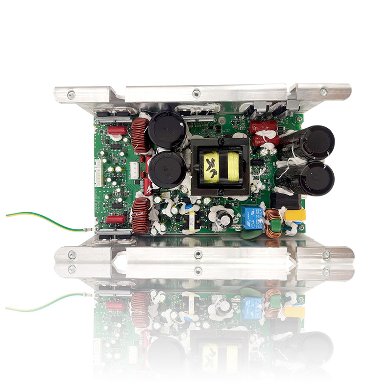 EON521 + 1500 : Module d'amplificateur de puissance de caisson de basses LP 1500 W/8 ohm Pro Audio BTL